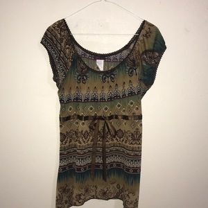 Brown, cap sleeve blouse